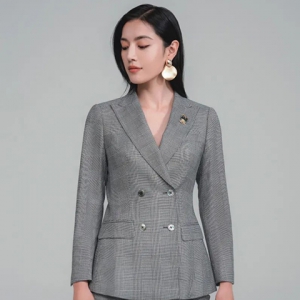 灰色时尚格子女士西服套装 