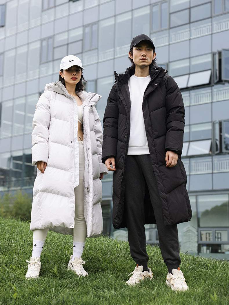 户外团队训练长款过膝保暖羽绒服(图1)
